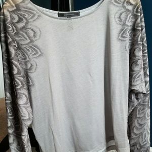 BCBG sheer feather print sheer long Dolmain sleeve